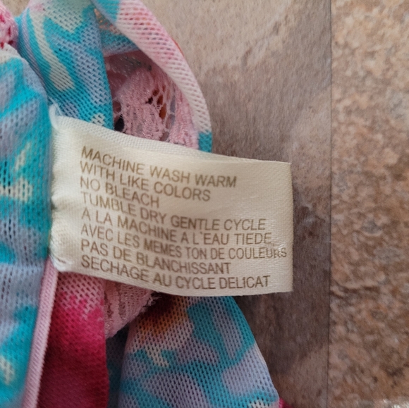 Like New 2 PC Lacy Lingerie, with lots of adjustable straps. - Picture 7 of 7